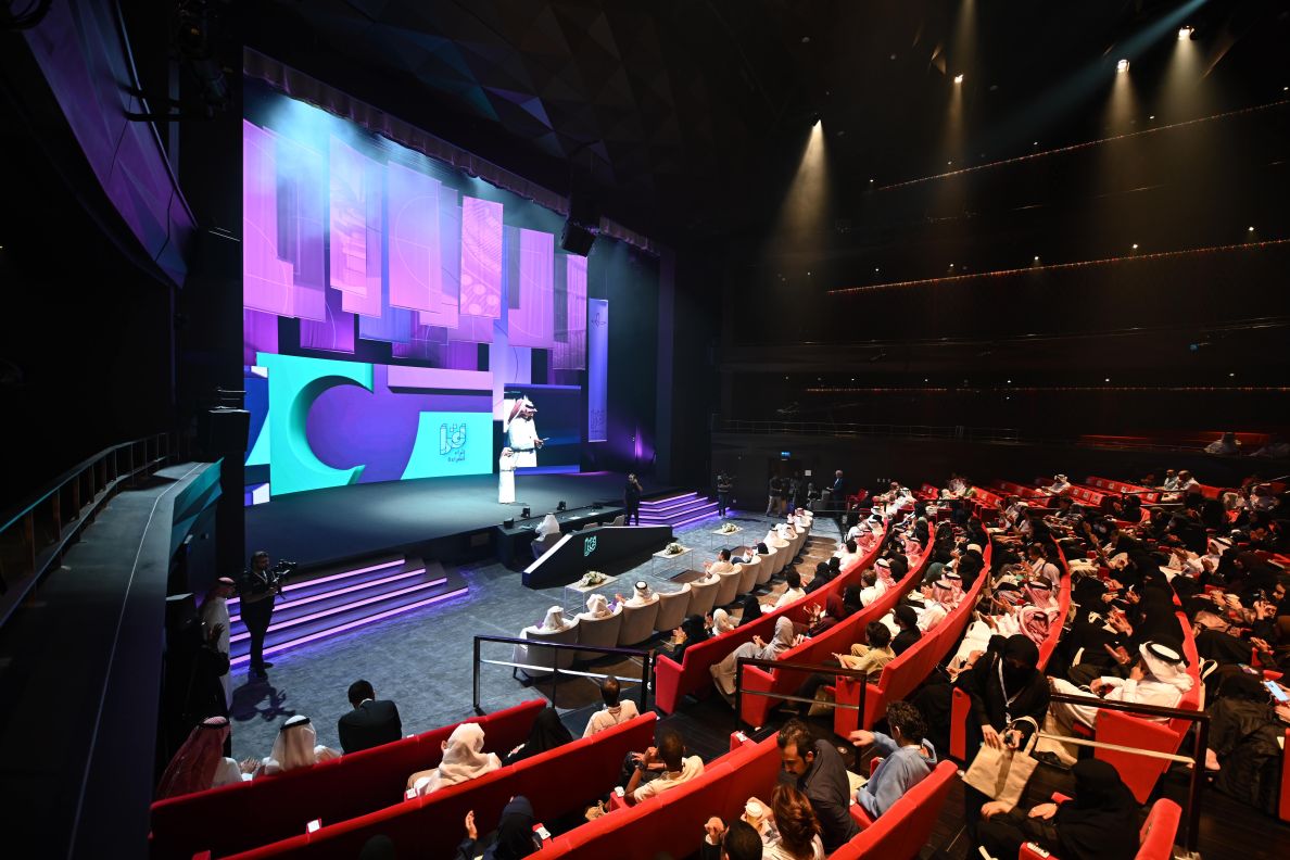 The word readers from the Arab world
