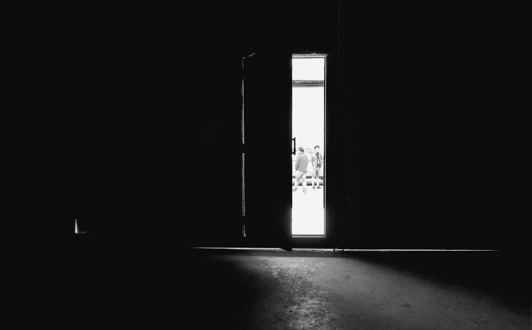 أسطورة الضوء الأسود