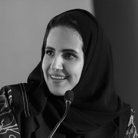 نورة الحارثي