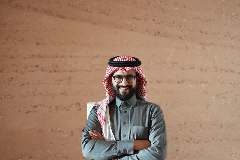 امسية شعرية مع عبد اللطيف بن يوسف