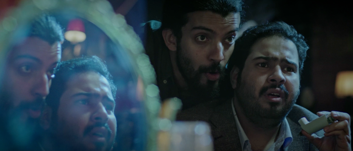 لا أستطيع تقبيل وجهي 
