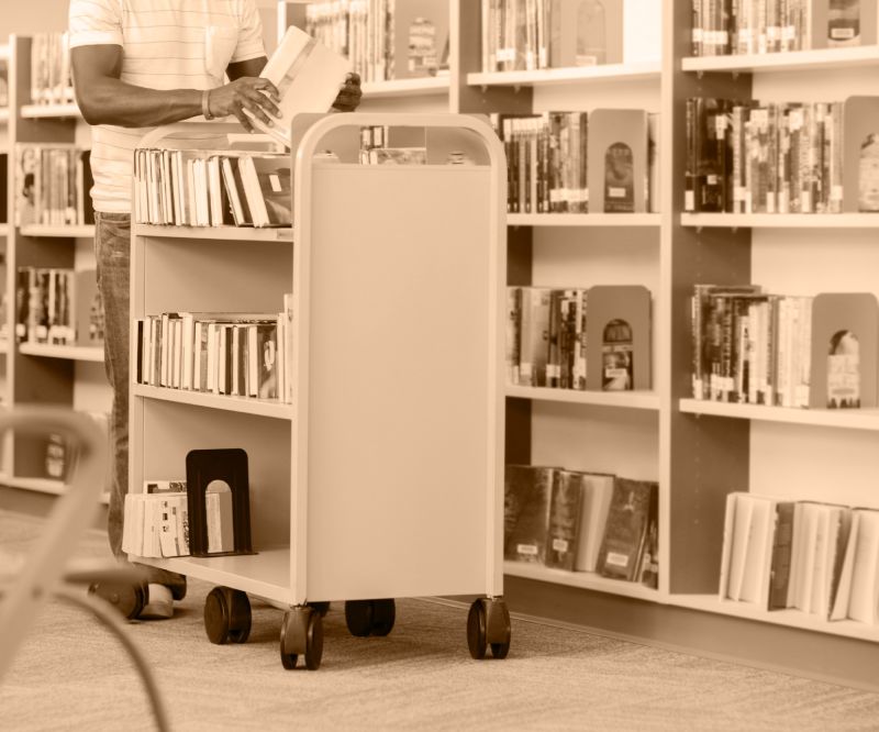 عربة وقت القصة