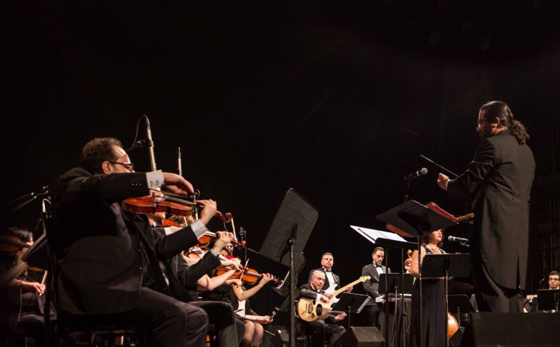 روائع أسمهان وأم كلثوم في حفلة موسيقية